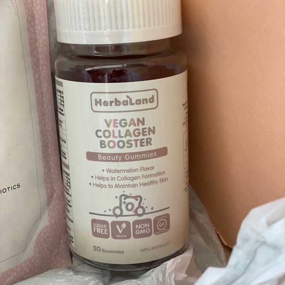 Spring 2020 Jilly Box items! - Picture 2 of 7